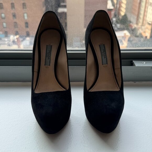 Prada - Picture 2 of 5